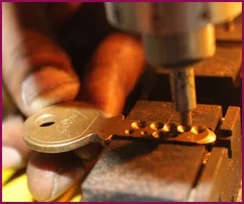 Edgewater NJ Locksmith Store Edgewater, NJ 201-528-4866 - 17-key-making
